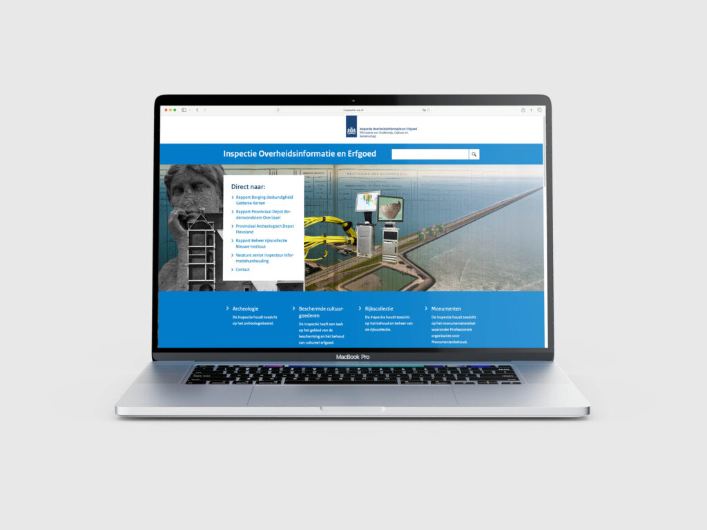 Mockup von einem Laptop mit der Website auf der das Collagedesign zu sehen ist. &copy; Sophie Wurnig